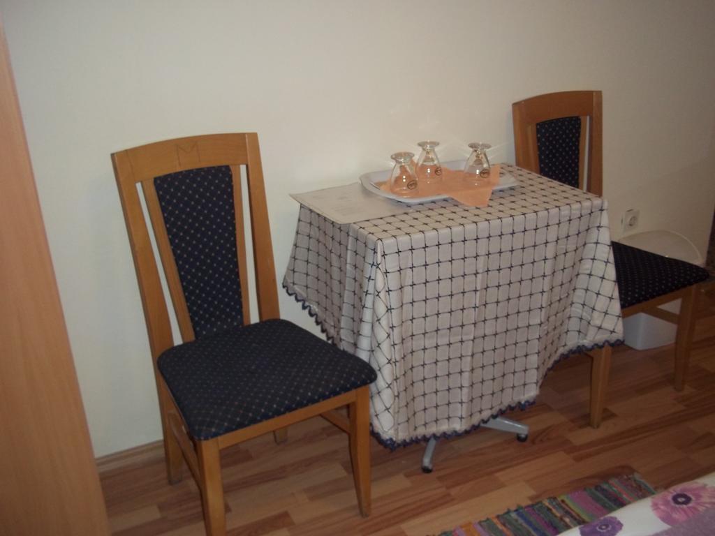 Rooms Zigic Korenica Pokoj fotografie