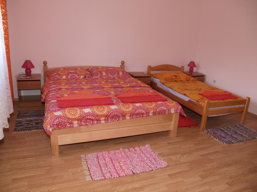 Rooms Zigic Korenica Pokoj fotografie